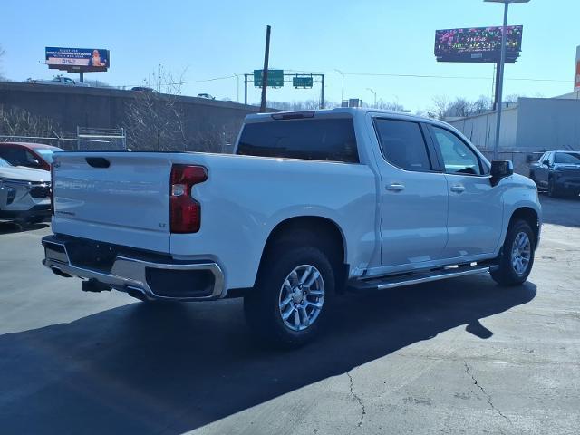 2023 Chevrolet Silverado 1500 LT - 3