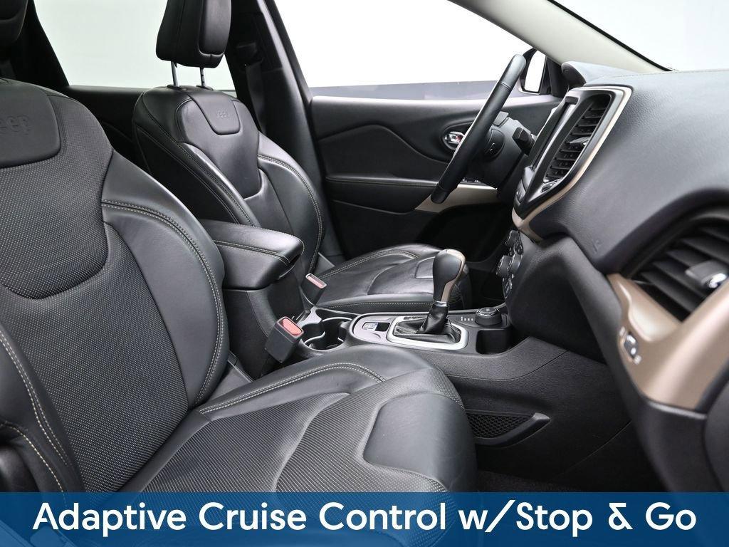 2018 Jeep Cherokee Vehicle Photo in Cedar Rapids, IA 52402