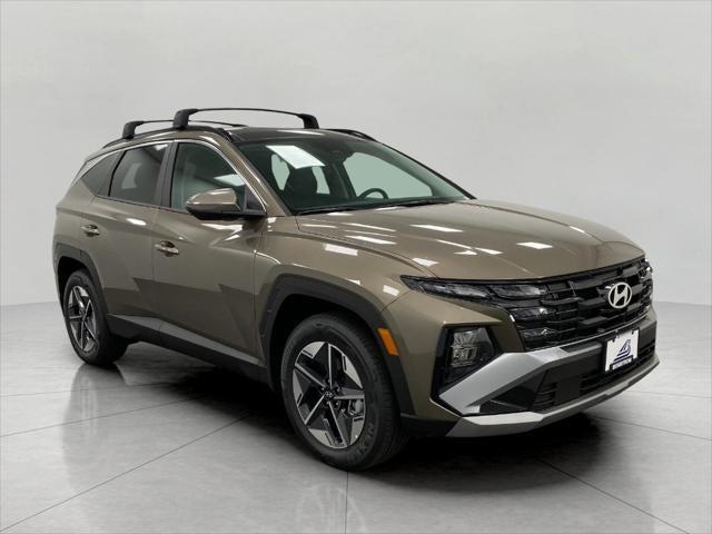 2025 Hyundai TUCSON Hybrid Vehicle Photo in Neenah, WI 54956