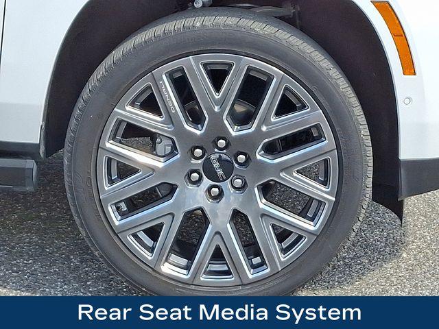 2025 GMC Yukon XL Vehicle Photo in DANBURY, CT 06810-5034