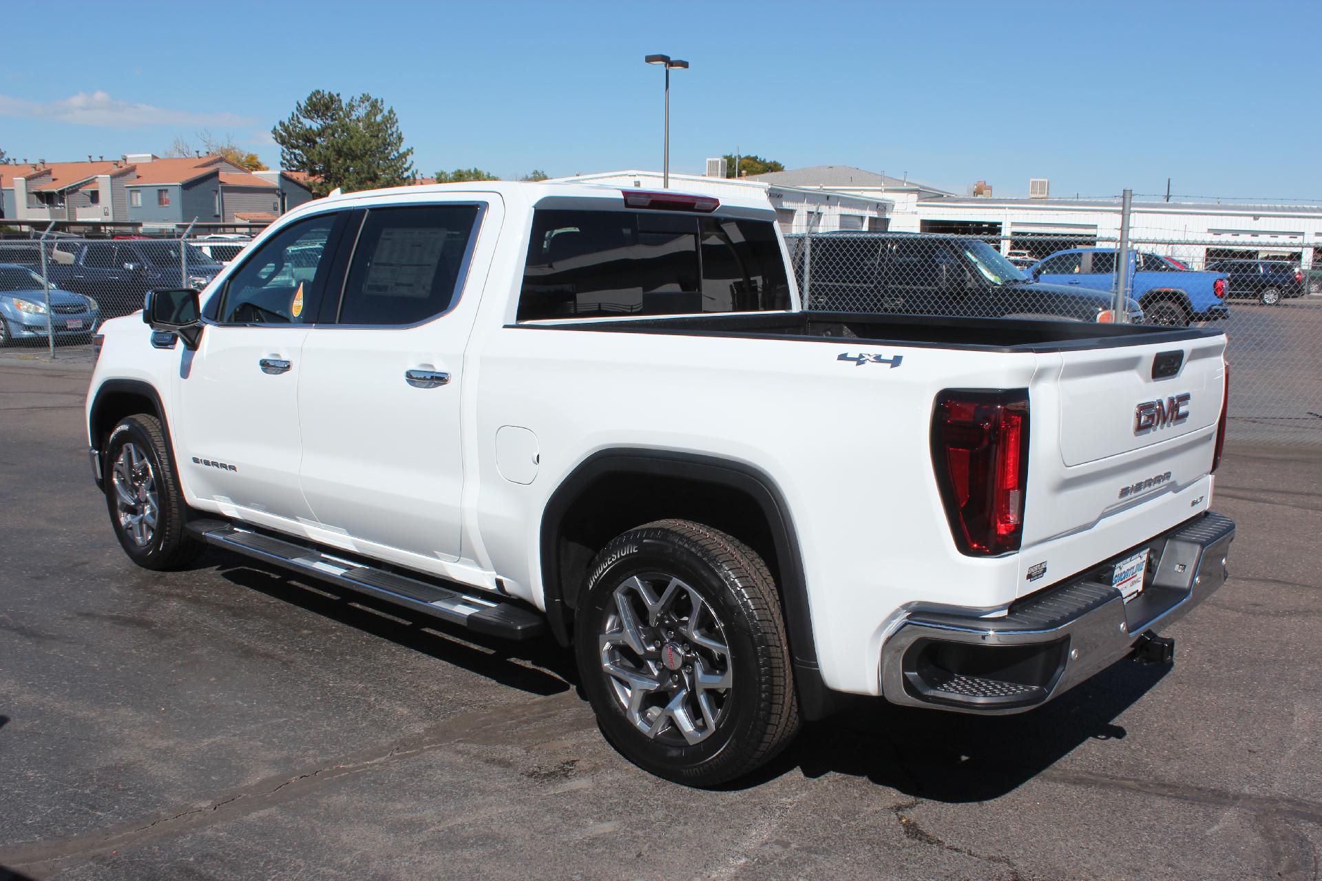 2026 GMC Sierra 1500 Vehicle Photo in AURORA, CO 80012-4011
