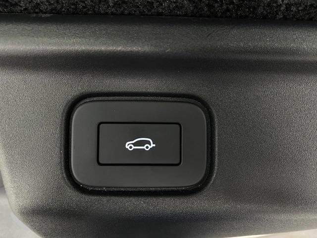 2025 Range Rover Vehicle Photo in Appleton, WI 54913