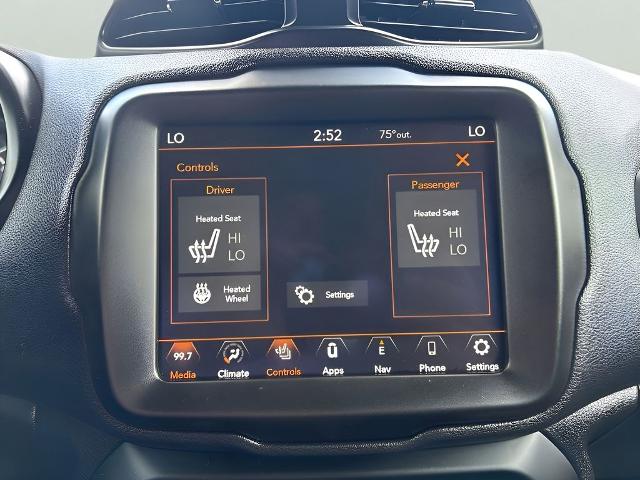 2022 Jeep Renegade Vehicle Photo in Cedar Rapids, IA 52402