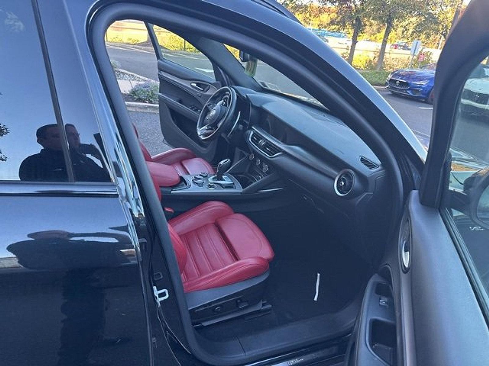 2024 Alfa Romeo Stelvio Vehicle Photo in Willow Grove, PA 19090