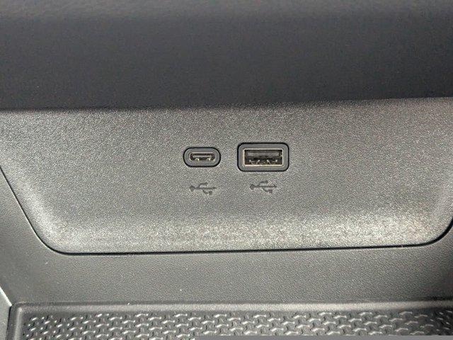 2025 Chevrolet Equinox Vehicle Photo in BRUNSWICK, GA 31525-1881