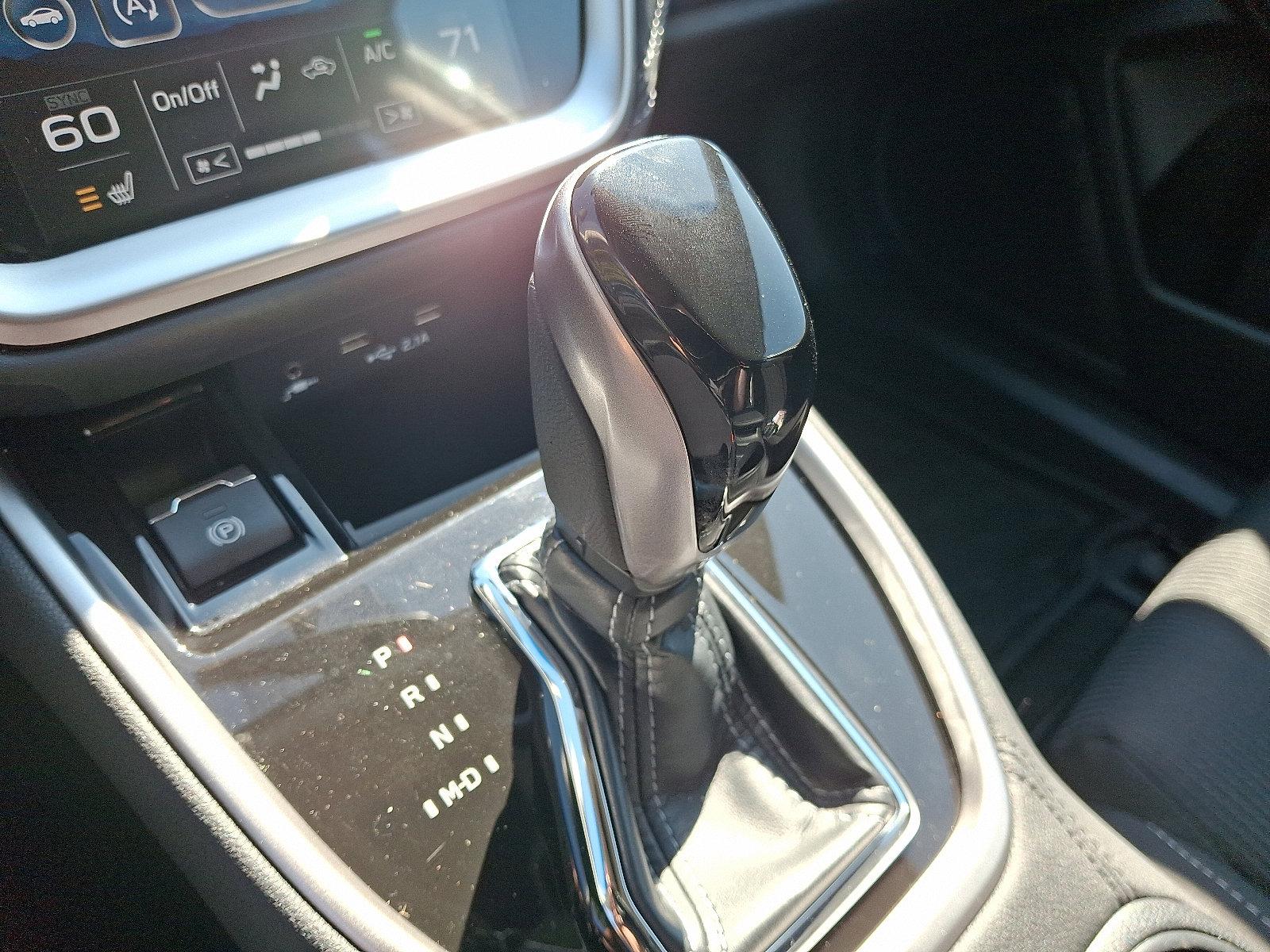 2022 Subaru Legacy Vehicle Photo in Mechanicsburg, PA 17050-2306