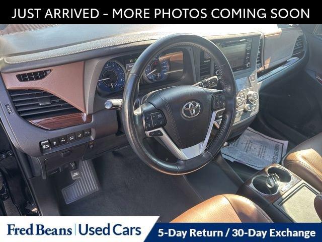 2019 Toyota Sienna Vehicle Photo in Flemington, NJ 08822
