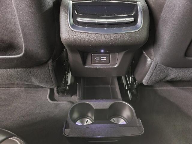 2025 Cadillac XT6 Vehicle Photo in NEENAH, WI 54956-2243