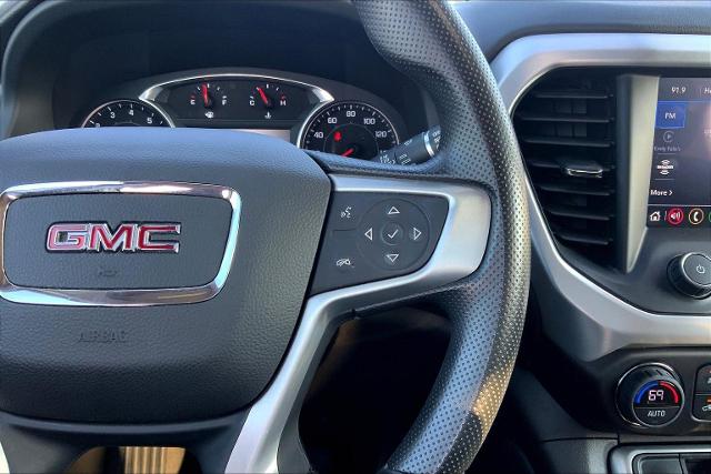 2022 GMC Acadia Vehicle Photo in TOPEKA, KS 66609-0000