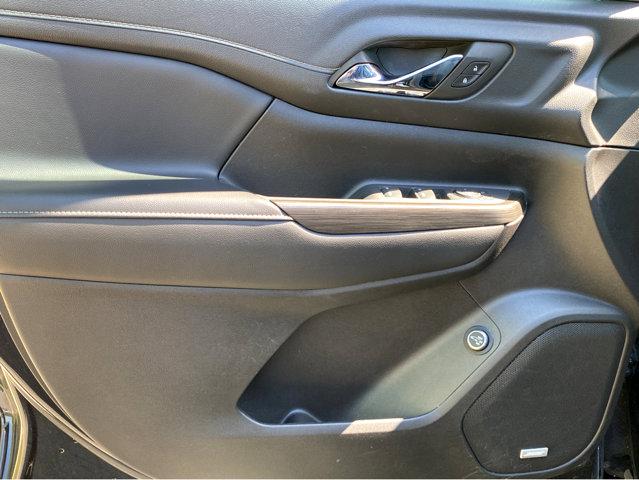 2023 GMC Acadia Vehicle Photo in Hinesville, GA 31313