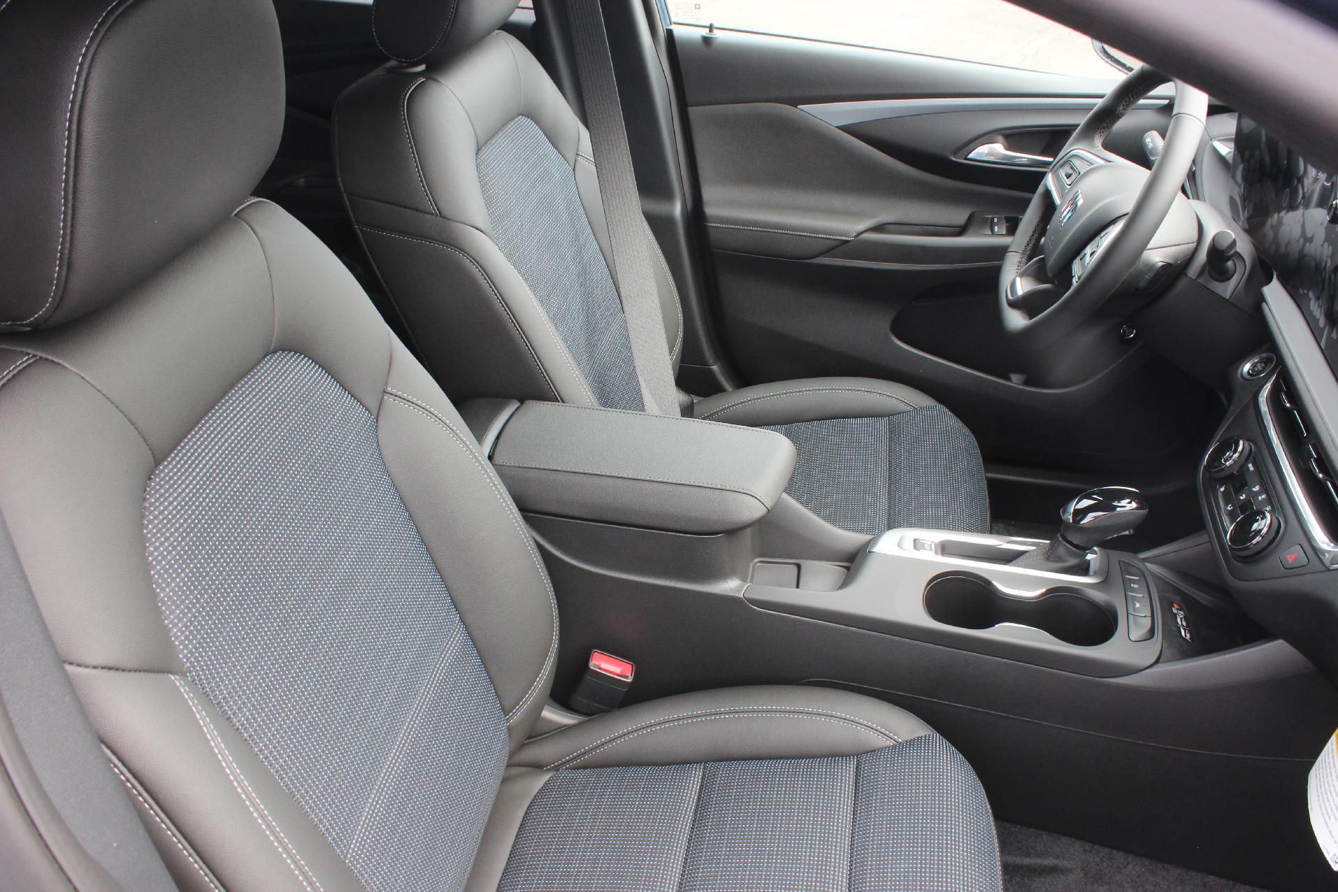 2026 Buick Envista Vehicle Photo in AURORA, CO 80012-4011