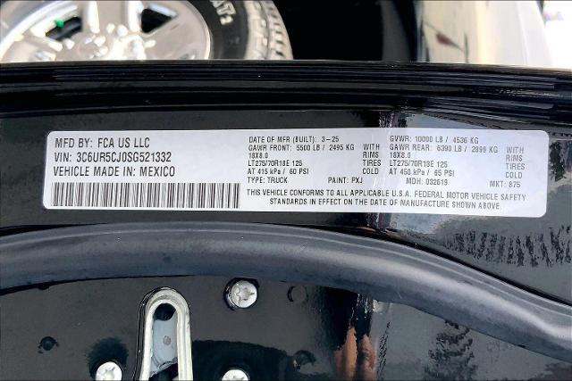 2025 Ram 2500 Vehicle Photo in KANSAS CITY, MO 64114-4502