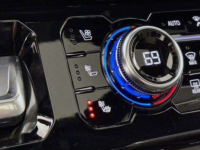 2025 GMC Sierra 2500 HD Vehicle Photo in PUYALLUP, WA 98371-4149