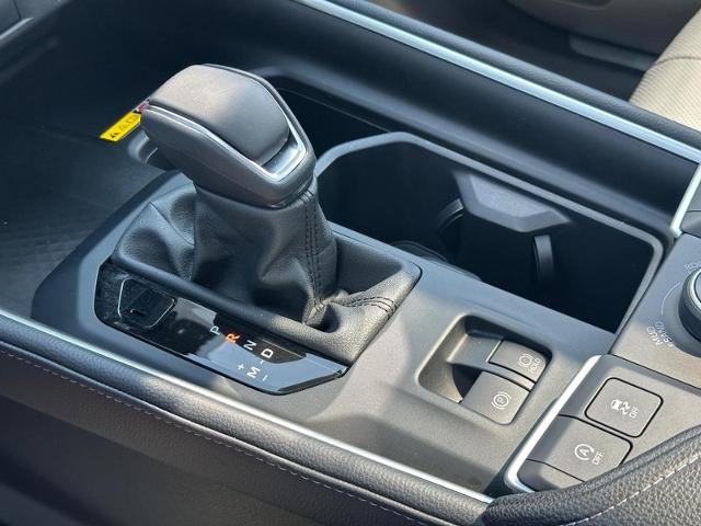 2025 Toyota Grand Highlander Vehicle Photo in COLUMBIA, MO 65203-3903