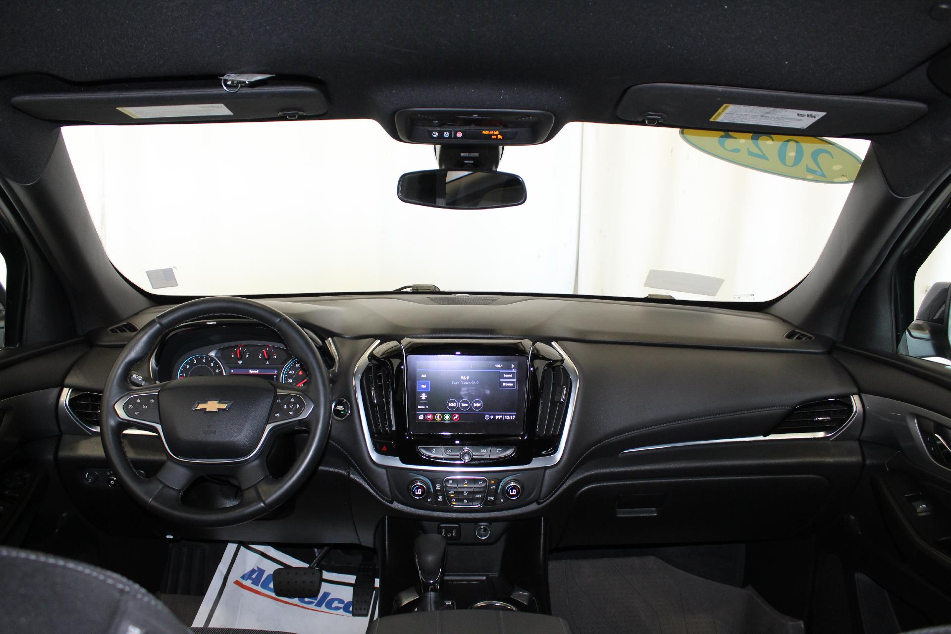 2023 Chevrolet Traverse Vehicle Photo in NORTHAMPTON, MA 01060-1120