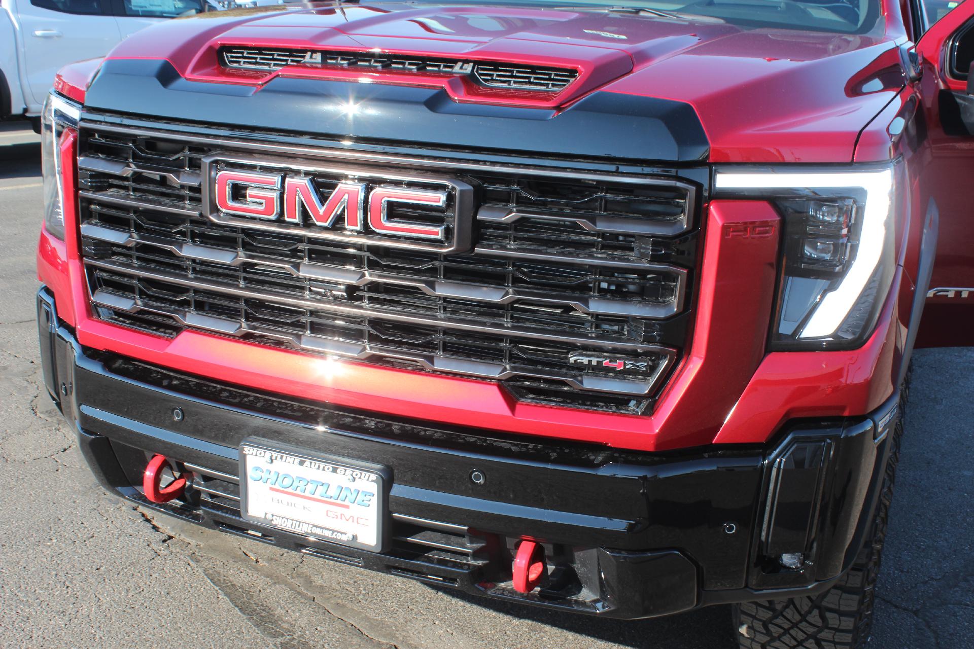 2025 GMC Sierra 2500 HD Vehicle Photo in AURORA, CO 80012-4011