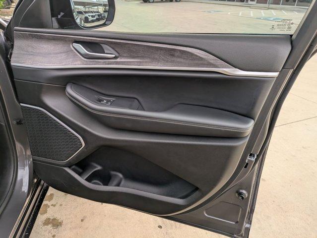 2022 Jeep Grand Cherokee L Vehicle Photo in SELMA, TX 78154-1459