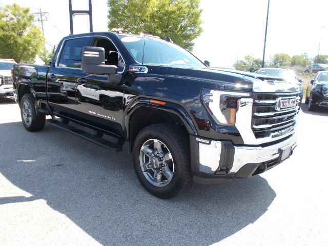 2025 GMC Sierra 2500 HD Vehicle Photo in LOWELL, MA 01852-4336