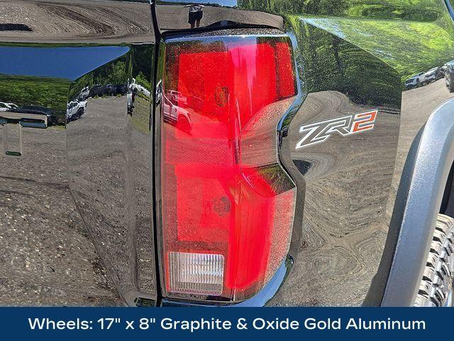 2024 Chevrolet Colorado Vehicle Photo in DANBURY, CT 06810-5034