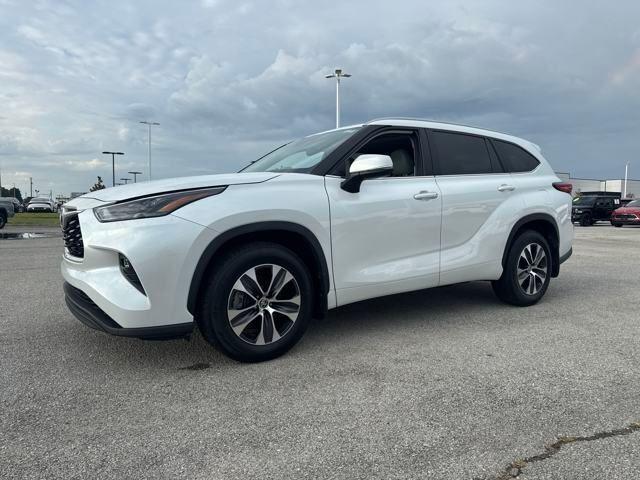 2022 Toyota Highlander Vehicle Photo in Jonesboro, AR 72404