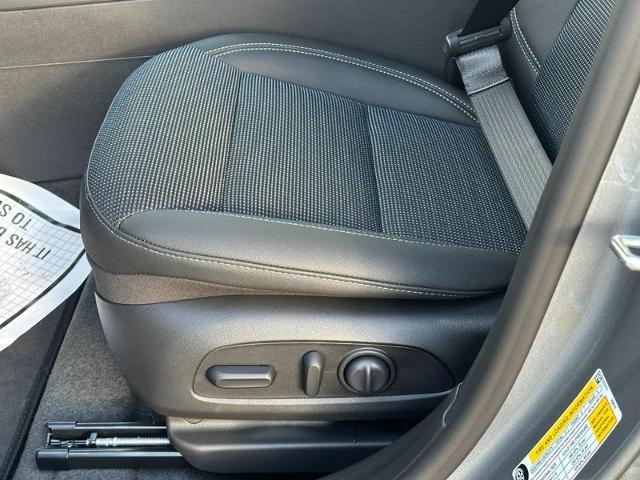 2026 Buick Envista Vehicle Photo in COLUMBIA, MO 65203-3903