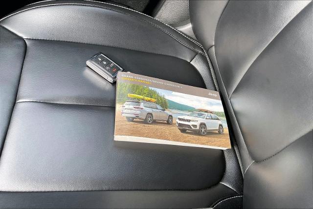 2024 Jeep Grand Cherokee Vehicle Photo in INDEPENDENCE, MO 64055-1314