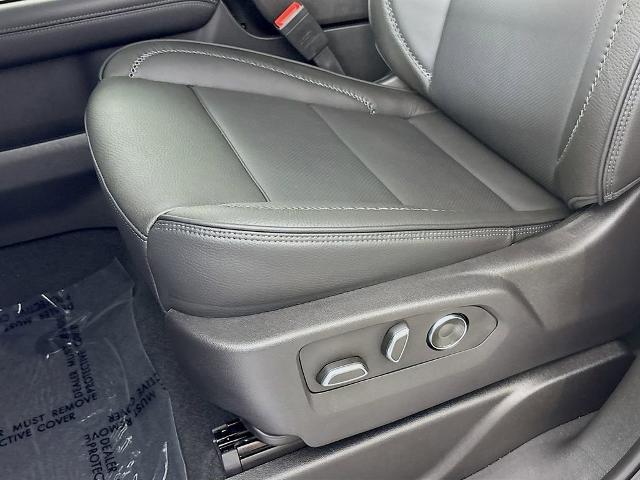 2025 GMC Yukon XL Vehicle Photo in PUYALLUP, WA 98371-4149