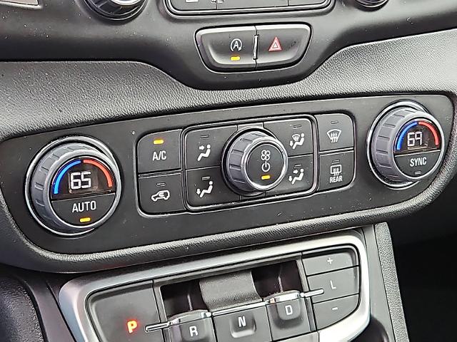 2023 GMC Terrain Vehicle Photo in TREVOSE, PA 19053-4984