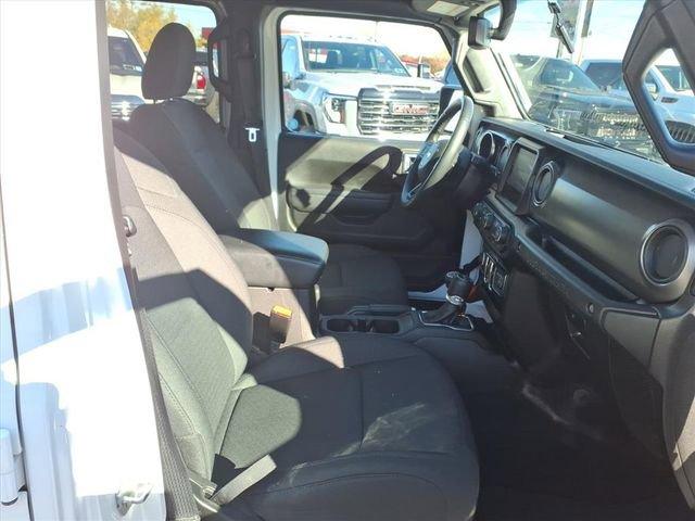 2022 Jeep Wrangler Vehicle Photo in DUNKIRK, NY 14048-3562