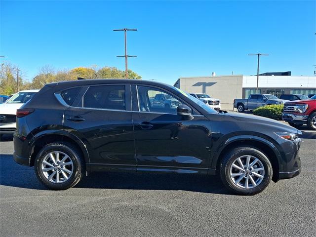 2024 Mazda CX-5 Vehicle Photo in New Bloomfield, PA 17068