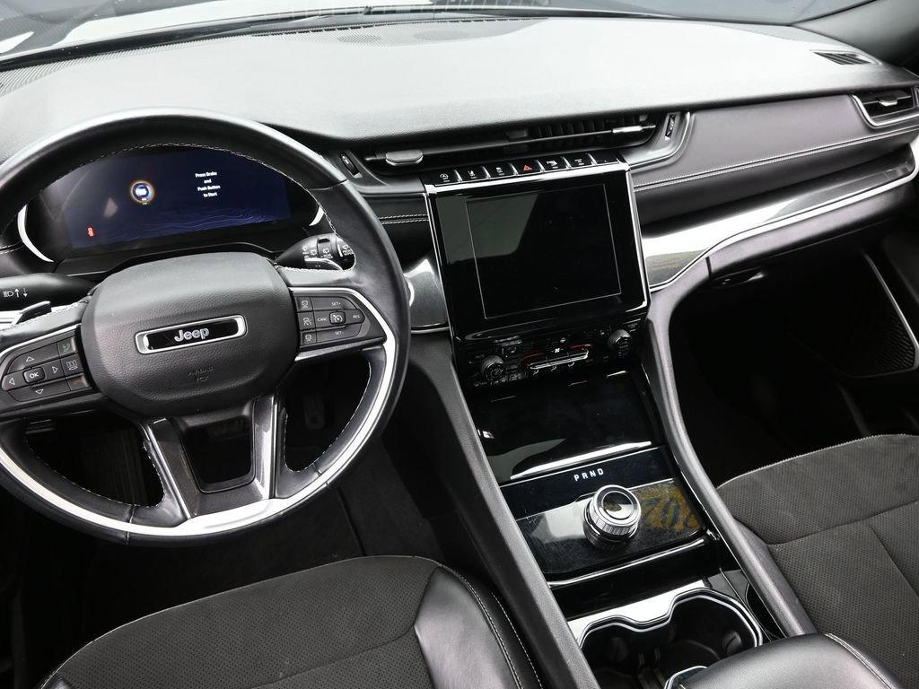 2022 Jeep Grand Cherokee L Vehicle Photo in Cedar Rapids, IA 52402