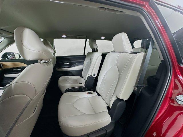 2024 Toyota Grand Highlander Vehicle Photo in Flemington, NJ 08822