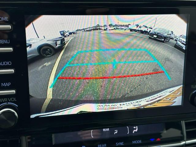 2022 Toyota Sienna Vehicle Photo in COLUMBIA, MO 65203-3903