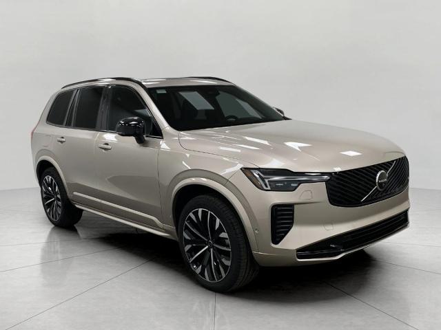 2026 Volvo XC90 Vehicle Photo in Neenah, WI 54956