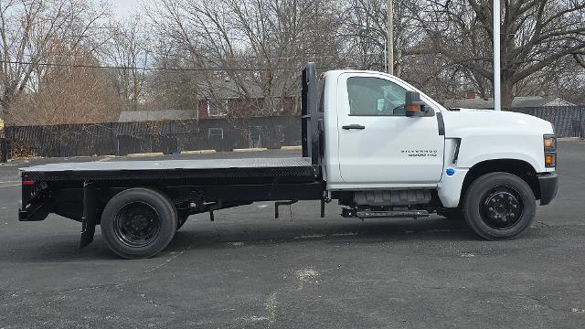 2024 Chevrolet Silverado Chassis Cab Vehicle Photo in INDEPENDENCE, MO 64055-1314