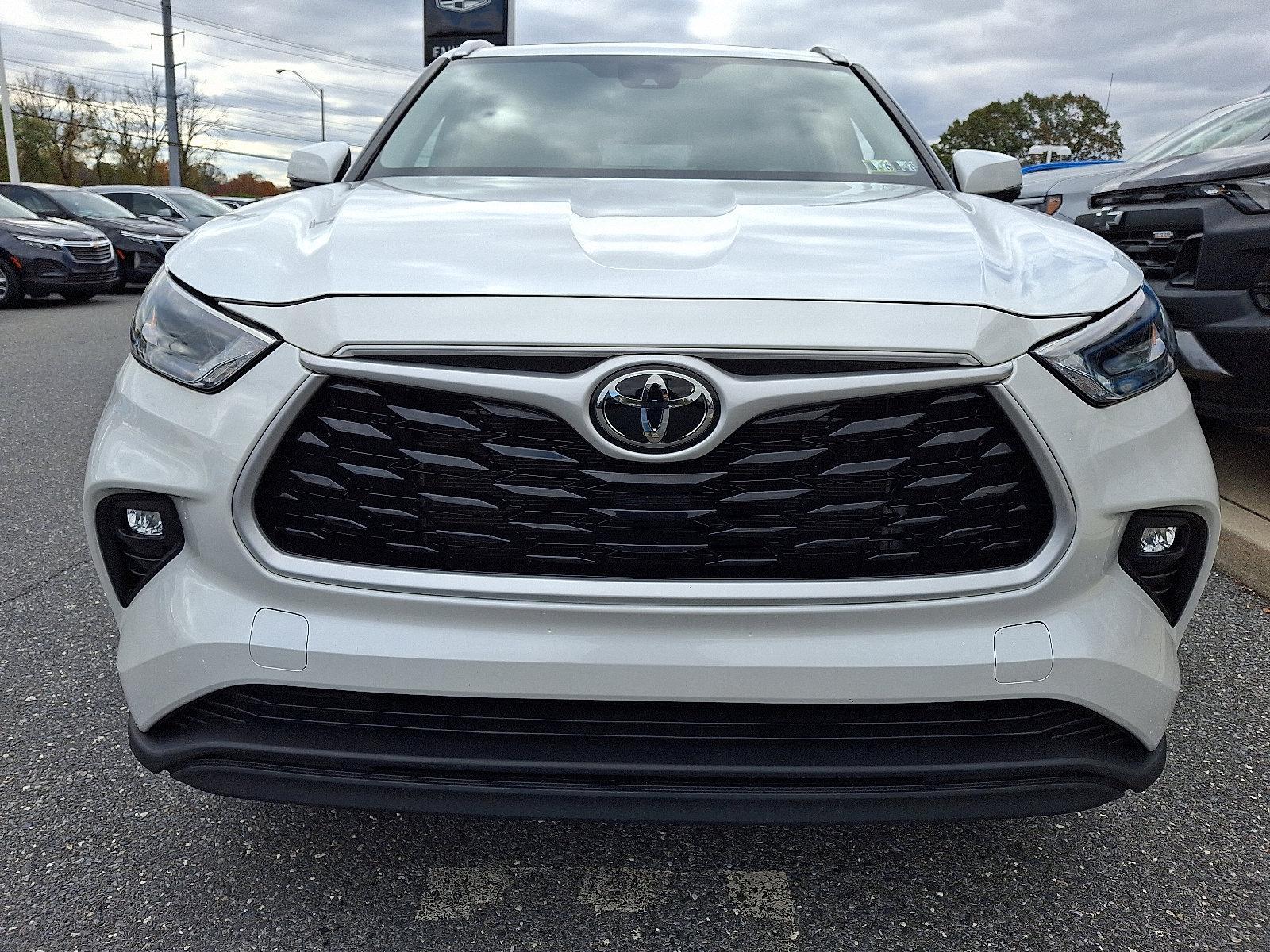 2022 Toyota Highlander Vehicle Photo in BETHLEHEM, PA 18017-9401