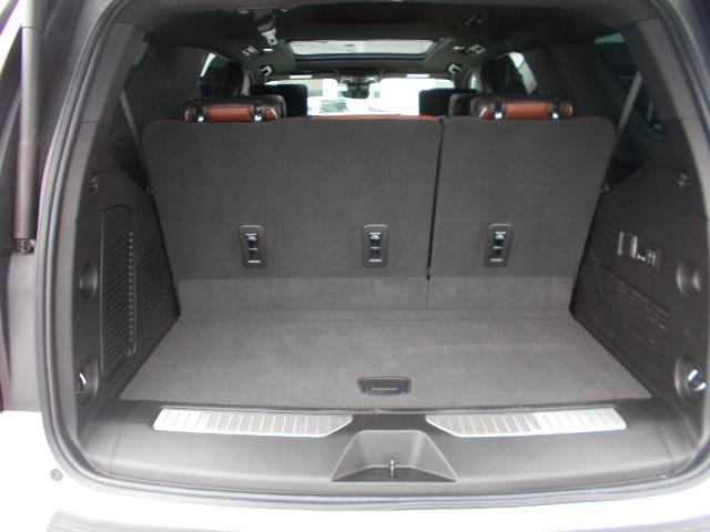 2023 GMC Yukon Vehicle Photo in LOWELL, MA 01852-4336