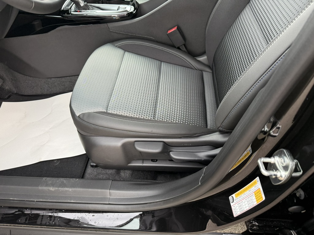 2026 Chevrolet Trax LT - 11