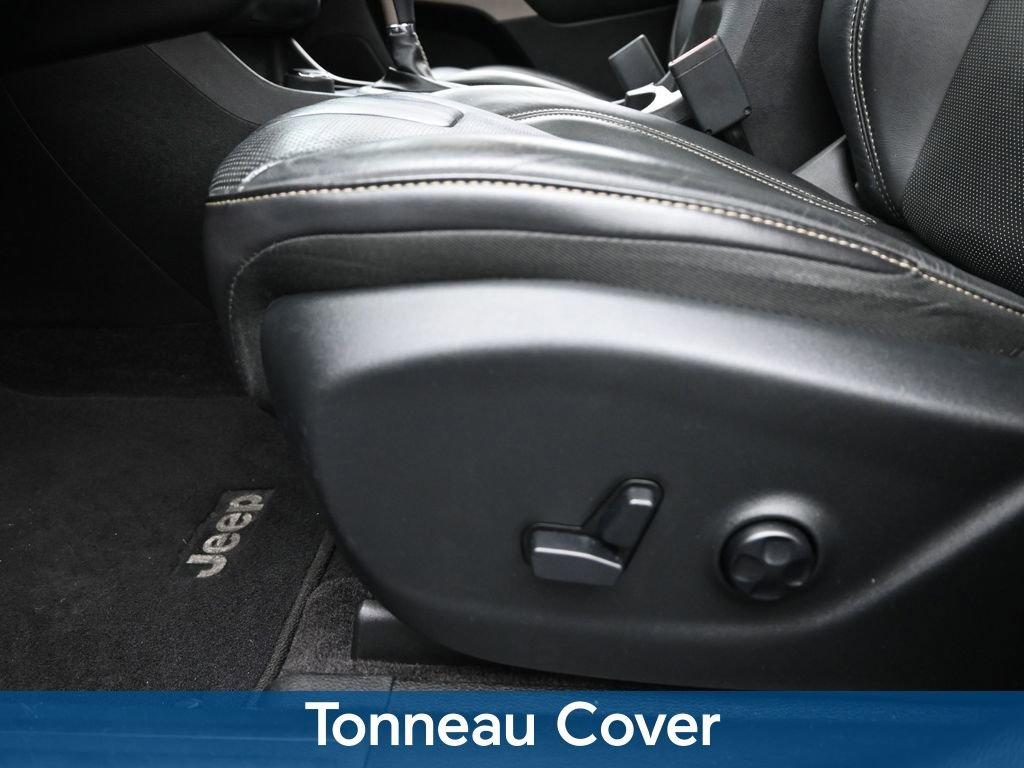 2018 Jeep Cherokee Vehicle Photo in Cedar Rapids, IA 52402