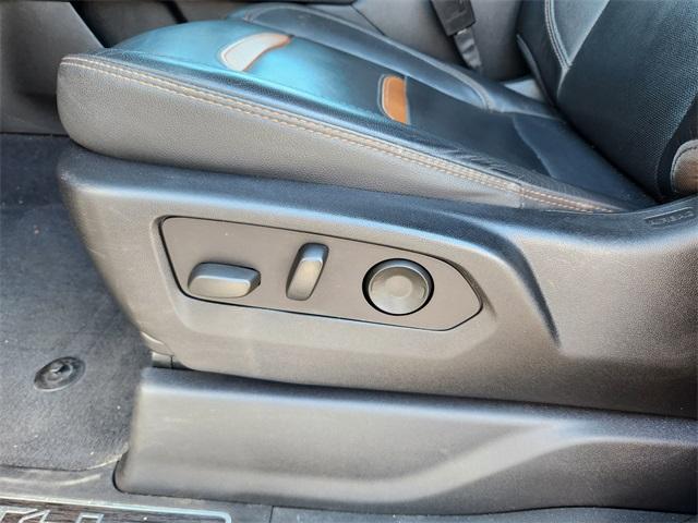 2022 GMC Sierra 1500 Vehicle Photo in AURORA, CO 80012-4011