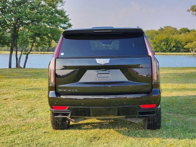 2021 Cadillac Escalade Vehicle Photo in DENTON, TX 76210-9321