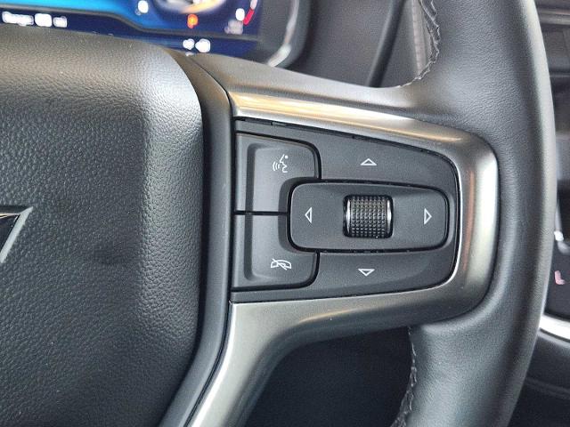 2024 Chevrolet Suburban Vehicle Photo in DENTON, TX 76210-9321