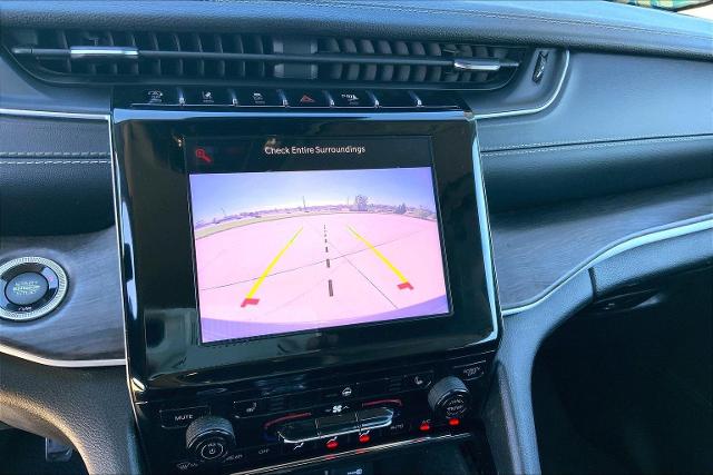 2022 Jeep Grand Cherokee Vehicle Photo in TOPEKA, KS 66609-0000