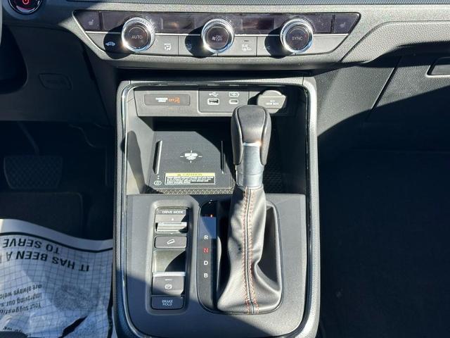 2024 Honda CR-V Hybrid Vehicle Photo in COLUMBIA, MO 65203-3903