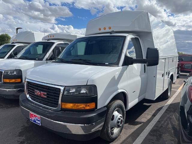 2025 GMC Savana Cutaway 3500 Vehicle Photo in GILBERT, AZ 85297-0402