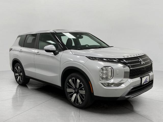 2025 Mitsubishi Outlander Vehicle Photo in Neenah, WI 54956