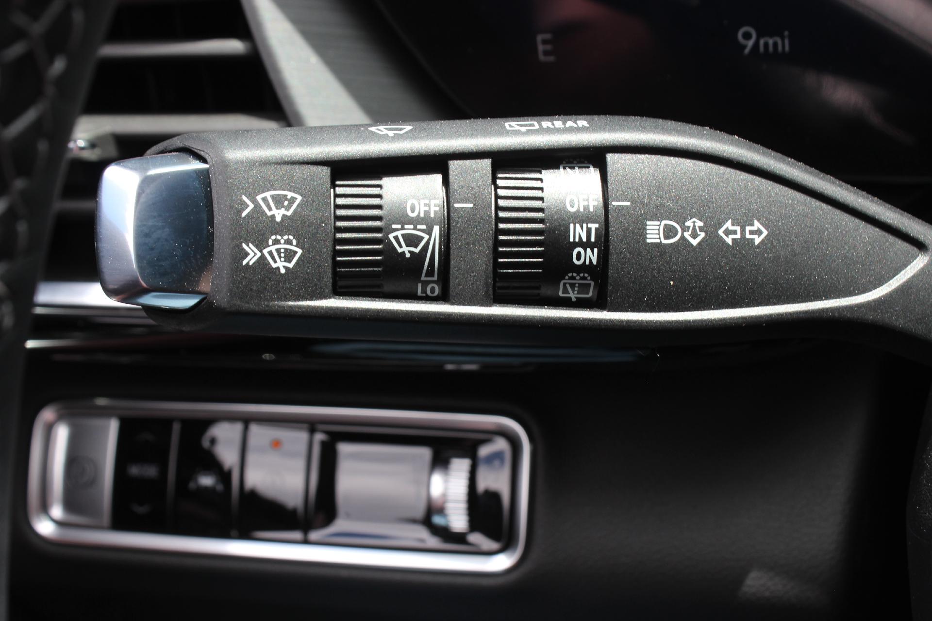 2025 Buick Envision Vehicle Photo in AURORA, CO 80012-4011