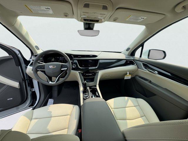 2025 Cadillac XT6 Vehicle Photo in LEOMINSTER, MA 01453-2952