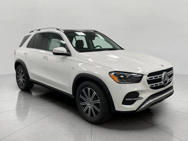 2025 Mercedes-Benz GLE Vehicle Photo in Neenah, WI 54956