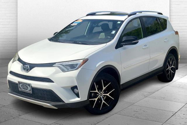 2016 Toyota RAV4 Vehicle Photo in KANSAS CITY, MO 64114-4545